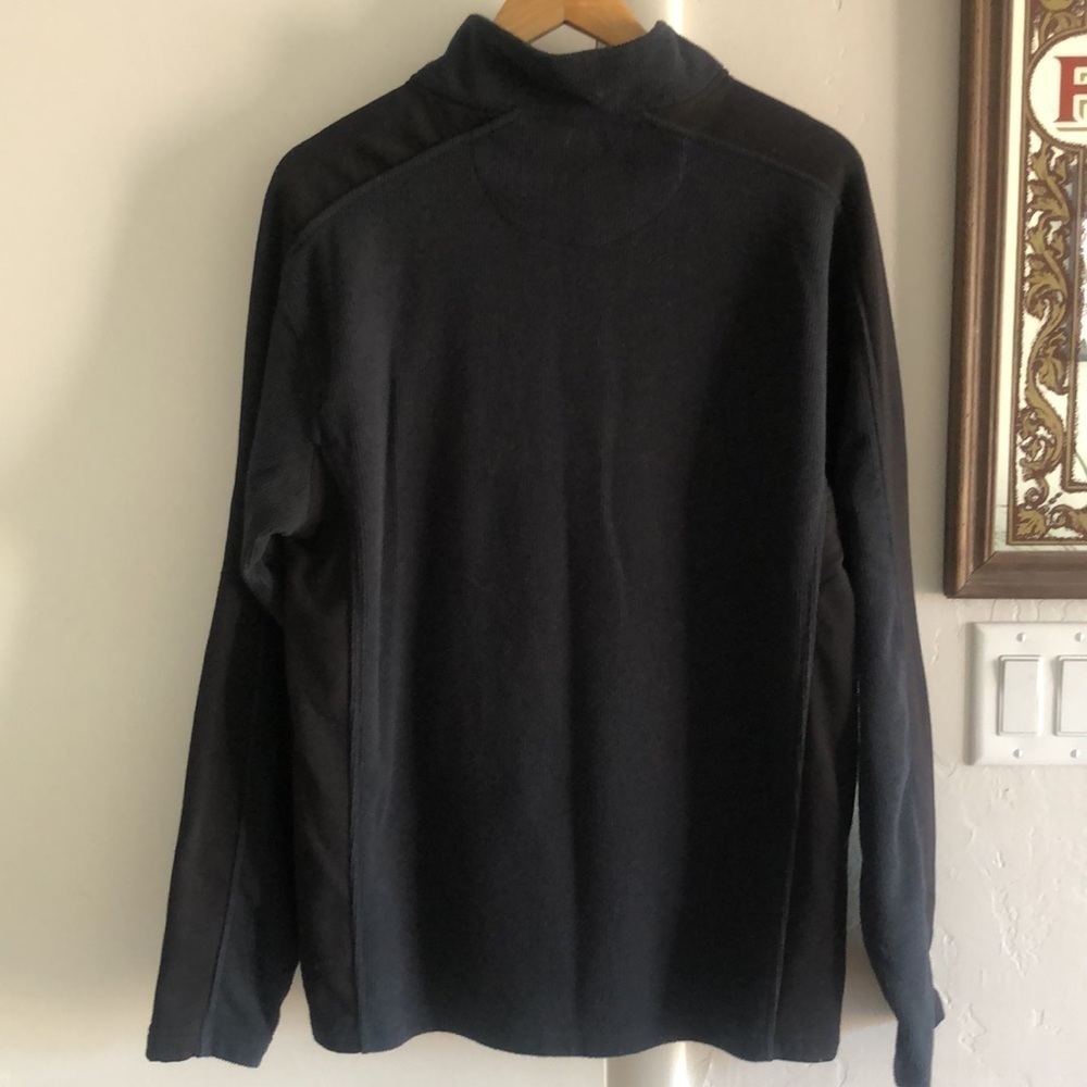 Cabela’s men’s black fleece sweater - Picture 7 of 9